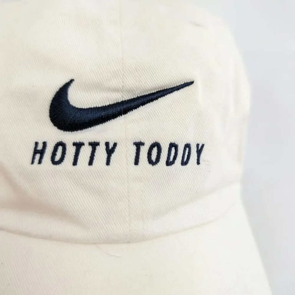 Nike Ole Miss Rebels Hat Hotty Toddy Heritage86 White Strapback NCAA Mens Cap
